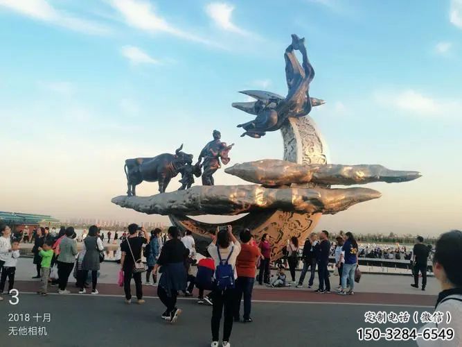 牛郎织女雕塑厂家,广场爱情主题小品,大型牛郎织女雕塑制作 牛郎织女雕塑厂家,广场爱情主题小品,大型牛郎织女雕塑制作