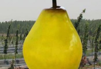 雪梨雕塑厂家，玻璃钢仿真雪梨雕塑，园林彩绘摆件