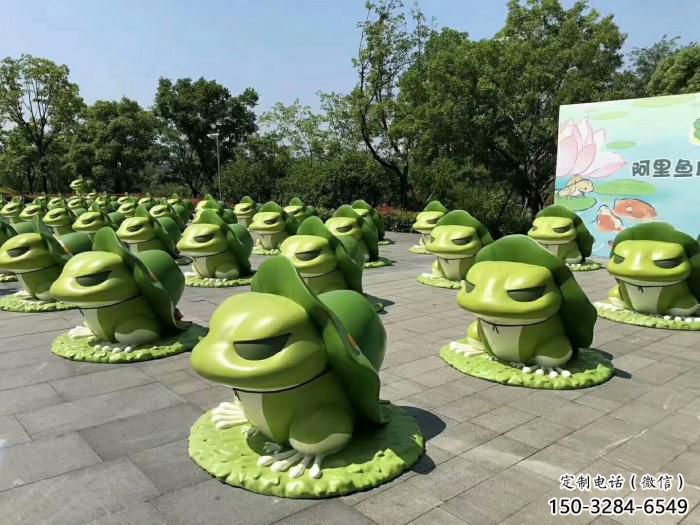 青蛙雕塑厂家,广场动物小品,仿真玻璃钢青蛙雕塑厂 青蛙雕塑厂家,广场动物小品,仿真玻璃钢青蛙雕塑厂