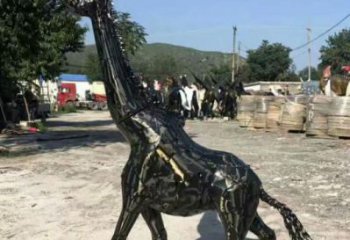 仿古长颈鹿雕塑 庭院彩绘雕塑 田间小品