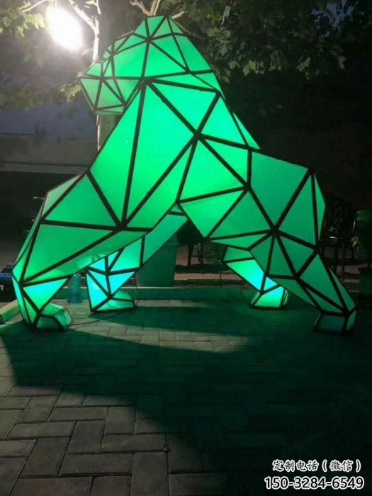镂空北极熊雕塑 广场近代雕塑 门口小品 镂空北极熊雕塑 广场近代雕塑 门口小品