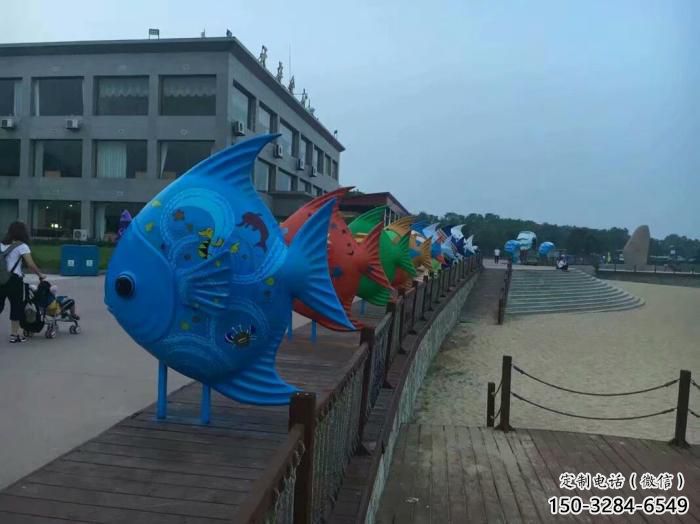 商场金鱼雕塑 仿真海洋生物雕塑 店门口小品 商场金鱼雕塑 仿真海洋生物雕塑 店门口小品