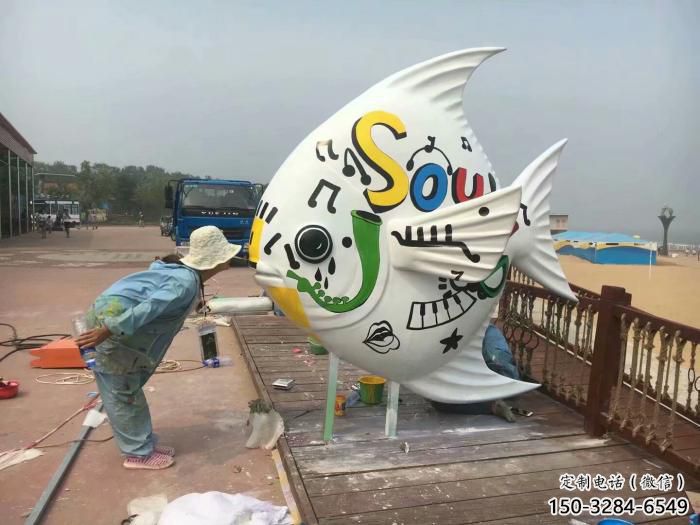 售楼处金鱼雕塑 商业街仿真雕塑 海洋生物摆件 售楼处金鱼雕塑 商业街仿真雕塑 海洋生物摆件