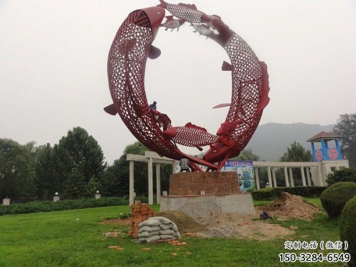 镂空鲤鱼雕塑 广场近代雕塑 门口小品 镂空鲤鱼雕塑 广场近代雕塑 门口小品