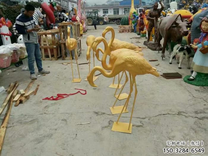 创意火烈鸟雕塑 步行街店门口雕塑 影视剧小品 创意火烈鸟雕塑 步行街店门口雕塑 影视剧小品