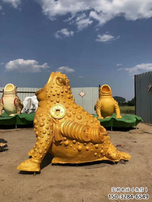 创意金蟾雕塑 步行街店门口雕塑 动物小品 创意金蟾雕塑 步行街店门口雕塑 动物小品