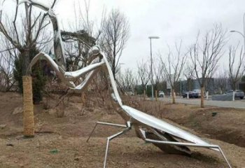 景观螳螂雕塑 园林动物小品 仿真摆件