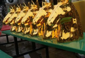 抽象马头雕塑 店门口彩绘雕塑 步行街摆件