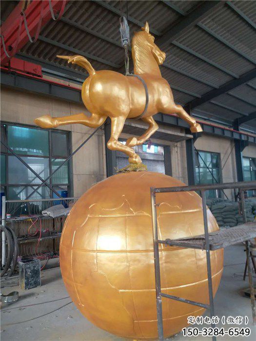 商业街金马雕塑 售楼处雕塑 动物摆件 商业街金马雕塑 售楼处雕塑 动物摆件