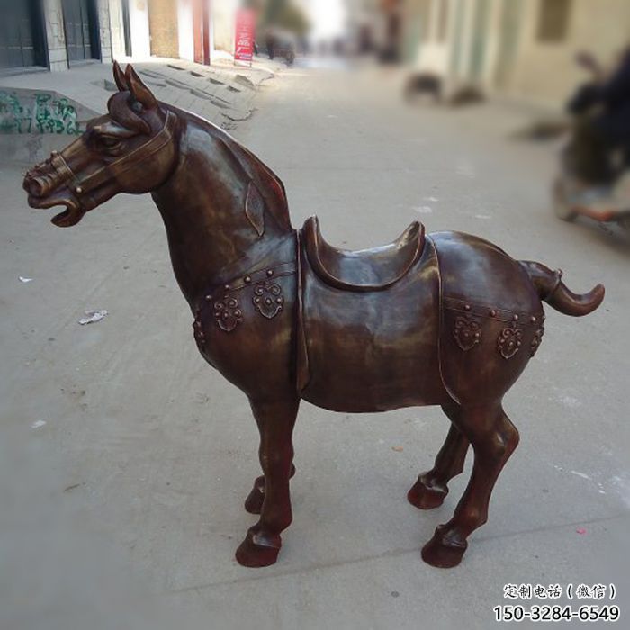 门口马踏飞燕雕塑 售楼处仿真雕塑 彩绘小品 门口马踏飞燕雕塑 售楼处仿真雕塑 彩绘小品