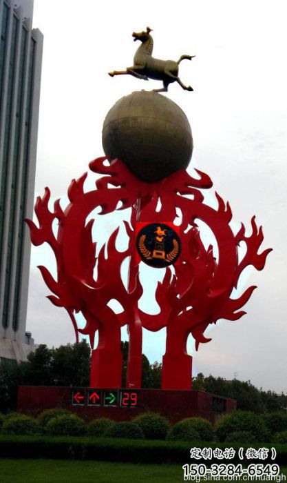 城市马踏飞燕雕塑 风景区彩绘雕塑 抽象摆件 城市马踏飞燕雕塑 风景区彩绘雕塑 抽象摆件