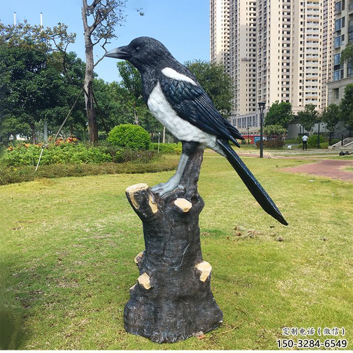 抽象喜鹊雕塑 店门口彩绘雕塑 步行街摆件 抽象喜鹊雕塑 店门口彩绘雕塑 步行街摆件