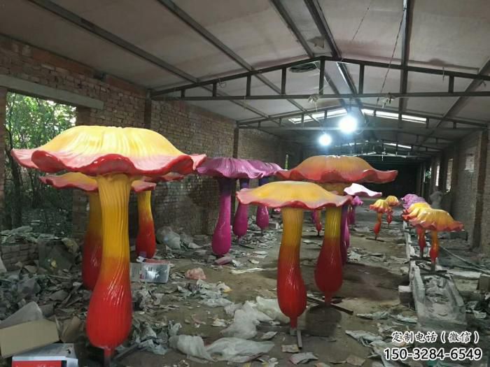售楼处蘑菇雕塑 商业街仿真雕塑 果蔬摆件 售楼处蘑菇雕塑 商业街仿真雕塑 果蔬摆件