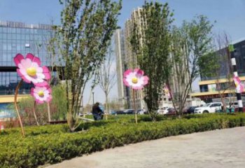 园林花朵雕塑 城市广场雕塑 步行街摆件