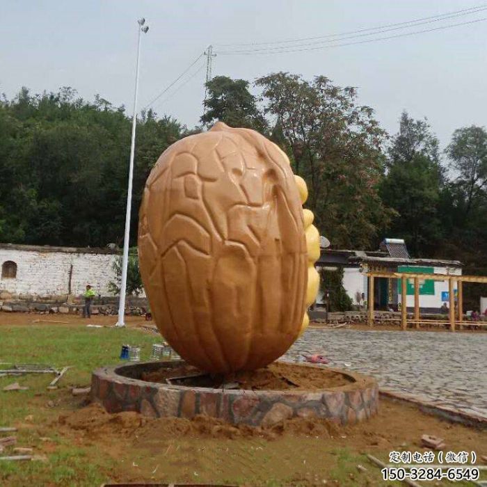 大型核桃雕塑 商业街广场雕塑 古铜色摆件 大型核桃雕塑 商业街广场雕塑 古铜色摆件