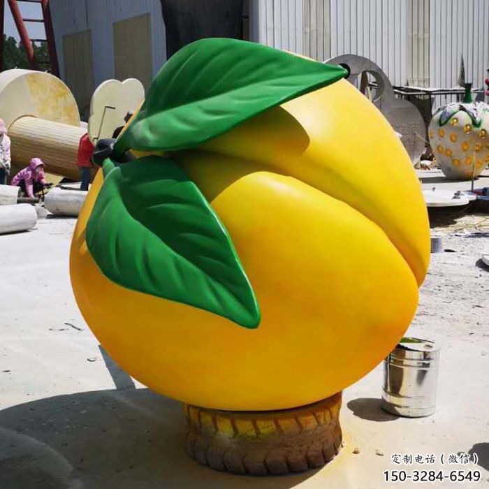 商业街黄桃雕塑 售楼处雕塑 水果摆件 商业街黄桃雕塑 售楼处雕塑 水果摆件