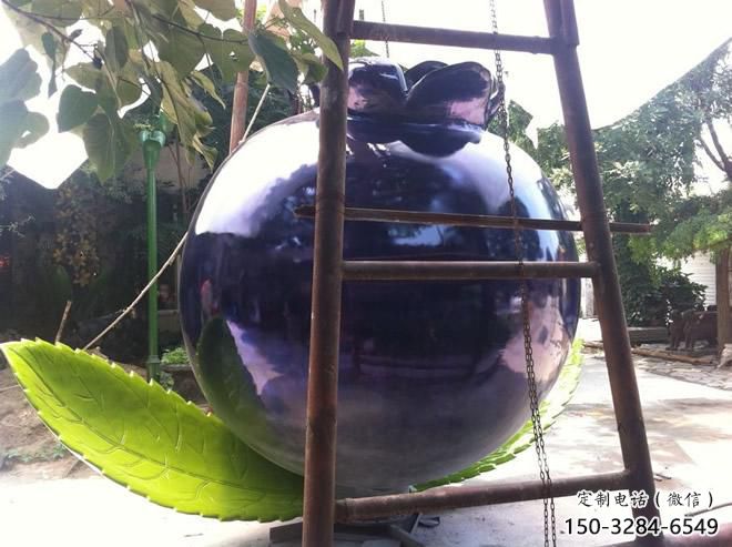 大型蓝莓雕塑 商业街广场雕塑 古铜色摆件 大型蓝莓雕塑 商业街广场雕塑 古铜色摆件