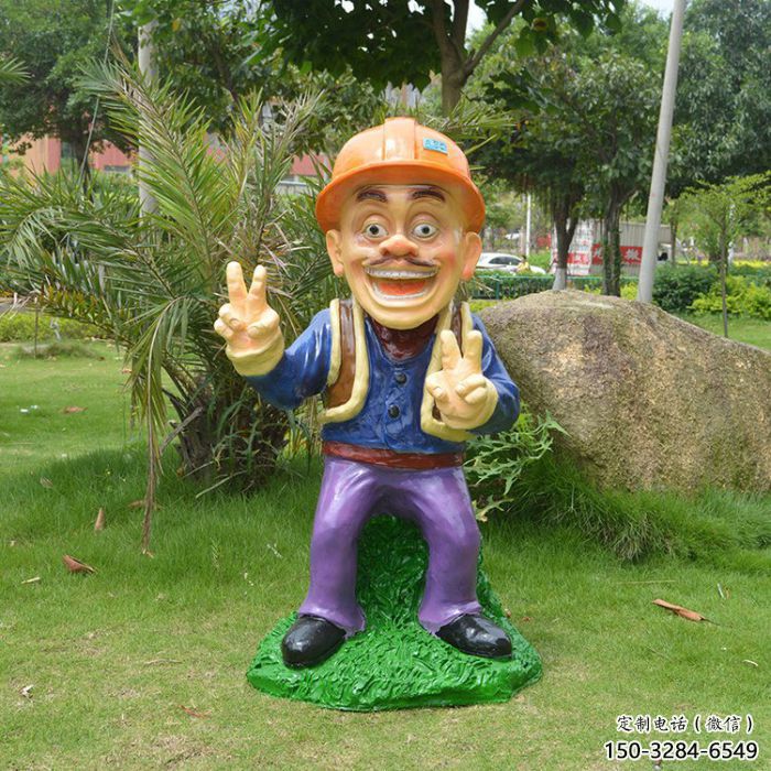 彩绘光头强雕塑 卡通雕塑 步行街摆件 彩绘光头强雕塑 卡通雕塑 步行街摆件