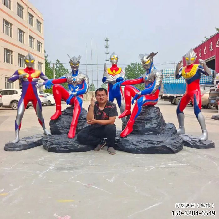 抽象奥特曼雕塑 店门口彩绘雕塑 步行街摆件 抽象奥特曼雕塑 店门口彩绘雕塑 步行街摆件