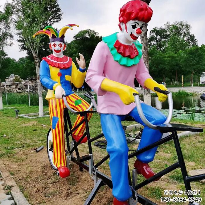 彩绘小丑雕塑 大型城市雕塑 商业街摆件