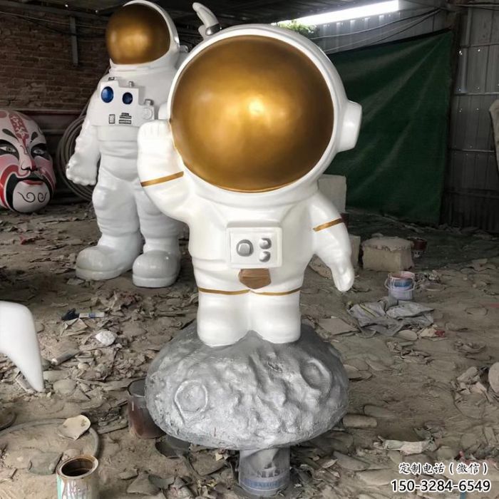 仿古太空人雕塑 庭院彩绘雕塑 田间小品 仿古太空人雕塑 庭院彩绘雕塑 田间小品