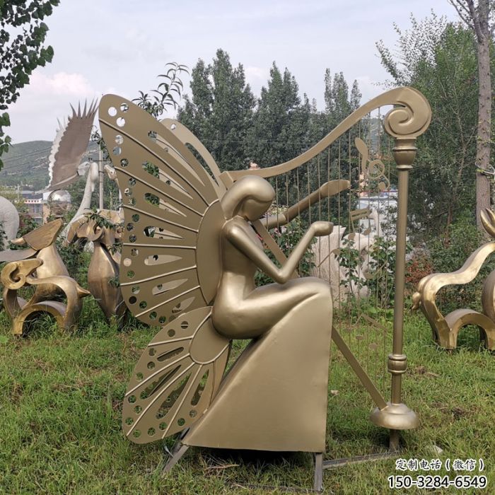 草地天使雕塑 现代校园小品 大型卡通雕塑 草地天使雕塑 现代校园小品 大型卡通雕塑