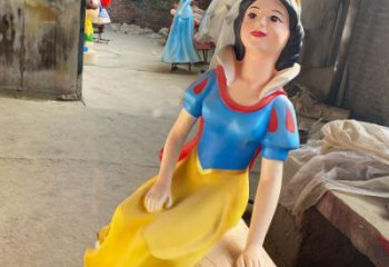 白雪公主雕塑生产 景观美陈卡通雕塑 喷漆动漫雕塑