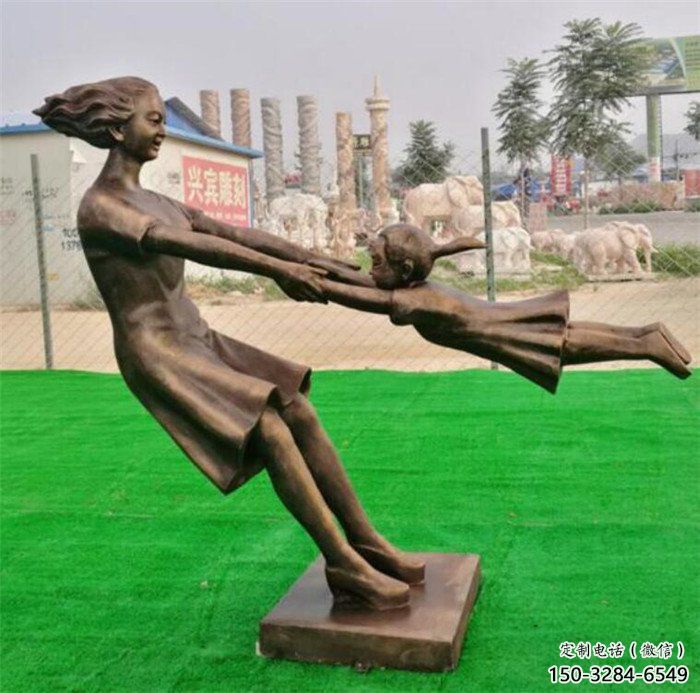 仿古母亲雕塑 草地女人雕塑 房地产肖像雕塑