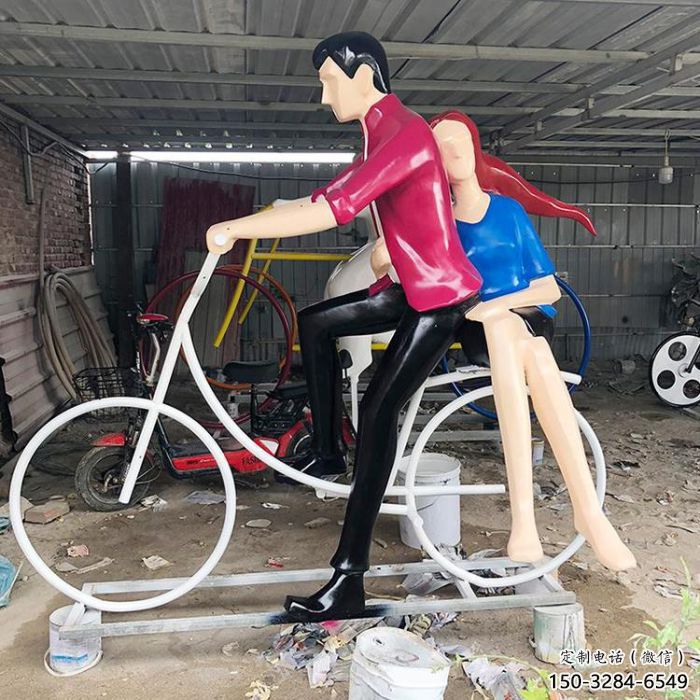步行街爱情雕塑 彩绘亲吻雕塑厂家 玻璃钢恋人雕塑 步行街爱情雕塑 彩绘亲吻雕塑厂家 玻璃钢恋人雕塑