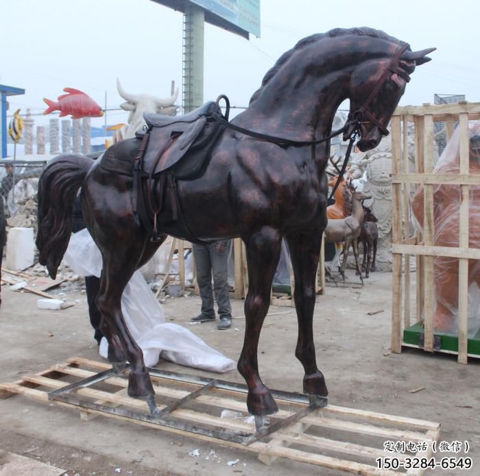 步行街小马雕塑厂家,景观主题,古铜工艺 步行街小马雕塑厂家,景观主题,古铜工艺
