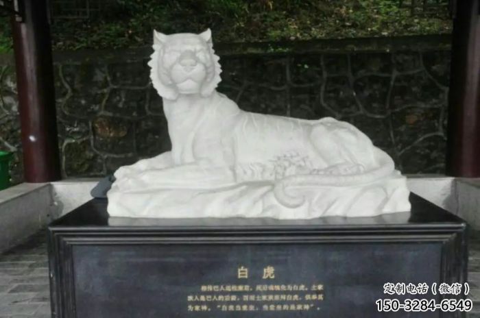 街道白虎雕塑,玻璃钢仿铜雕塑,古铜效果 街道白虎雕塑,玻璃钢仿铜雕塑,古铜效果