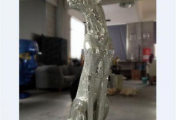 城市猎豹雕塑，动物景观雕塑，镜面效果
