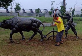 街道老牛雕塑，铸铜农耕雕塑，古铜效果