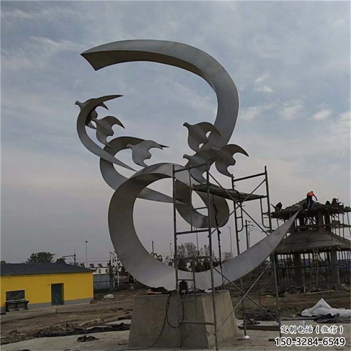 户外鸽子雕塑,彩绘雕塑,抽象效果 户外鸽子雕塑,彩绘雕塑,抽象效果