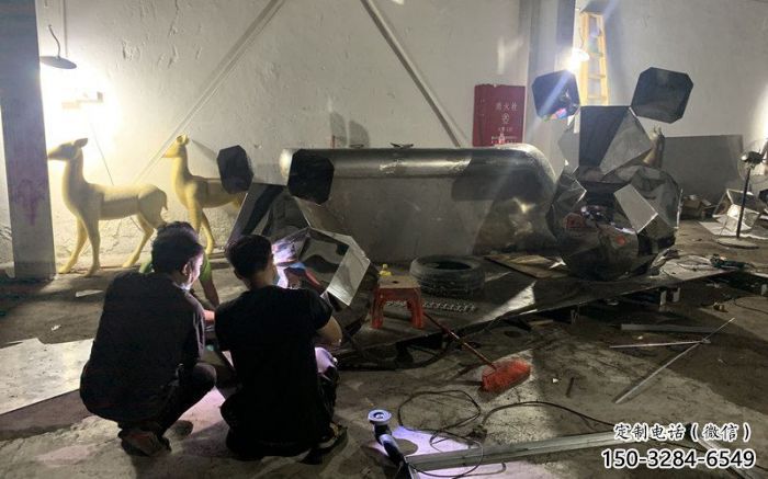 广场老鼠雕塑,仿真动物雕塑,烤漆制造 广场老鼠雕塑,仿真动物雕塑,烤漆制造