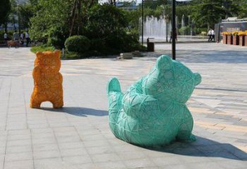 街道狗熊雕塑，铸铜动物雕塑，古铜效果