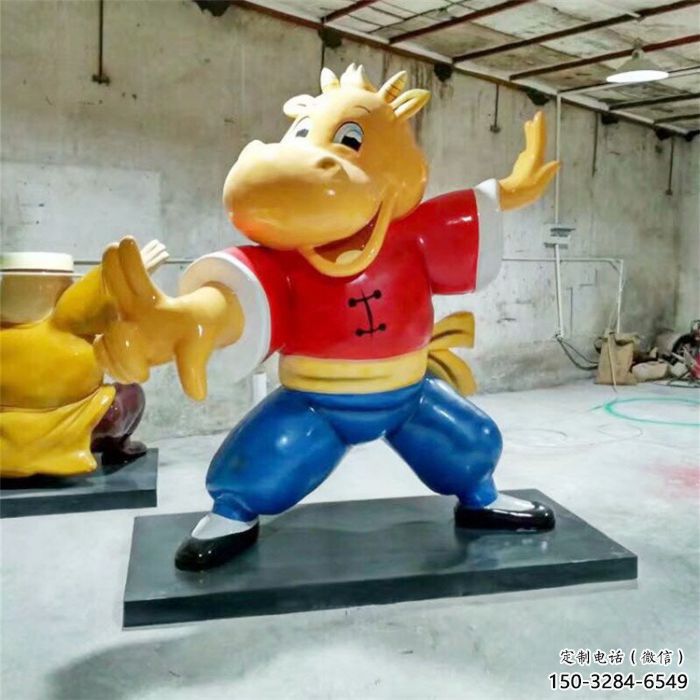 幼儿园龙猫雕塑,动漫文化雕塑,彩绘工艺制作 幼儿园龙猫雕塑,动漫文化雕塑,彩绘工艺制作