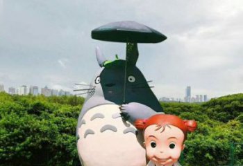 广场龙猫雕塑，卡通美陈雕塑，抽象效果