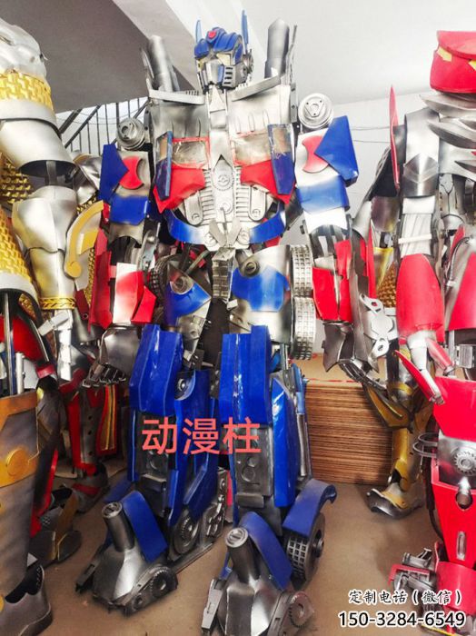 动漫版机甲擎天柱雕塑 动漫版机甲擎天柱雕塑