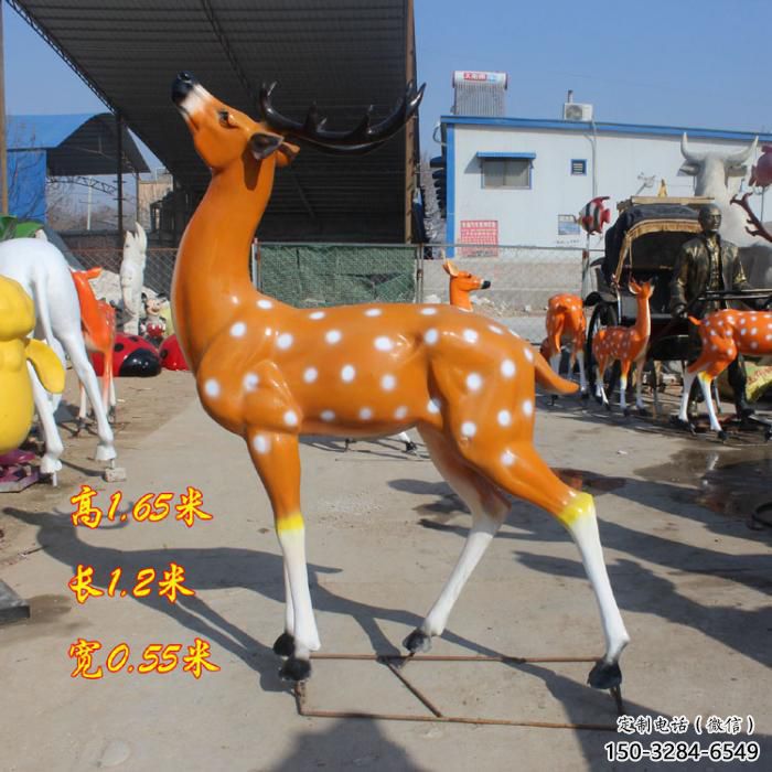 户外小鹿雕塑制作,彩绘动物雕塑,玻璃钢景观雕塑 户外小鹿雕塑制作,彩绘动物雕塑,玻璃钢景观雕塑