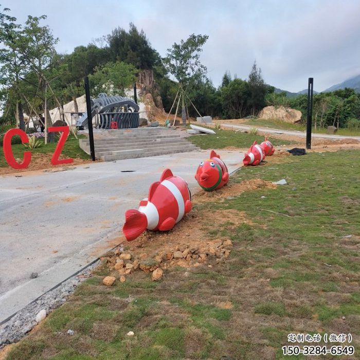 广场坐凳雕塑