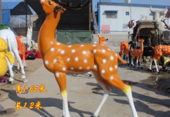 户外小鹿雕塑制作，彩绘动物雕塑，玻璃钢景观雕塑
