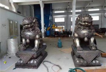 景观狮子雕塑标准，铸铜制作，景观蹲狮雕塑优价