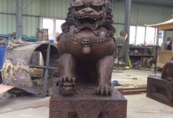 狮子雕塑优选，室外雕塑，铸铜景观蹲狮雕塑优选