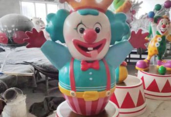 呼伦贝尔公园小丑雕塑