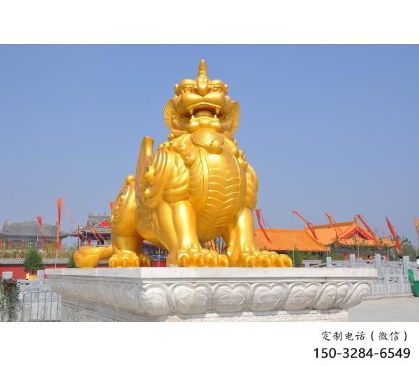 古交广场貔貅雕塑，动物彩绘雕塑，抽象效果