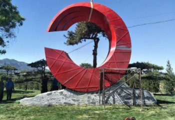 铜川草地精神堡垒雕塑