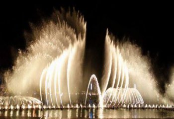 阿里水景程控喷泉雕塑，高喷循环喷水方式设计制作