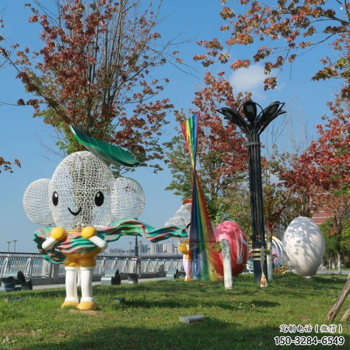 双桥户外镂空卡通雕塑供应,花园小品,铁艺卡通雕塑展品 双桥户外镂空卡通雕塑供应,花园小品,铁艺卡通雕塑展品